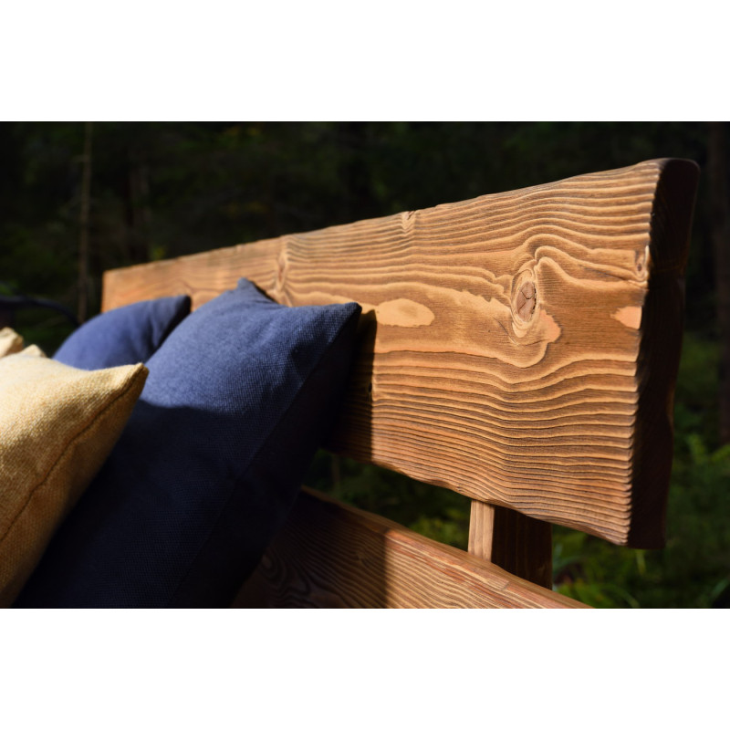 Moderná posteľ ELISA s rustikálnym nádychom zo smrekového dreva | postelerosty.sk